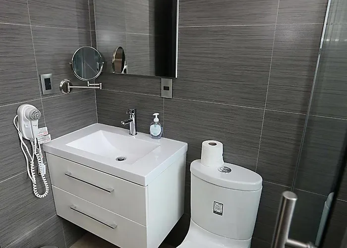 Condesa 3*